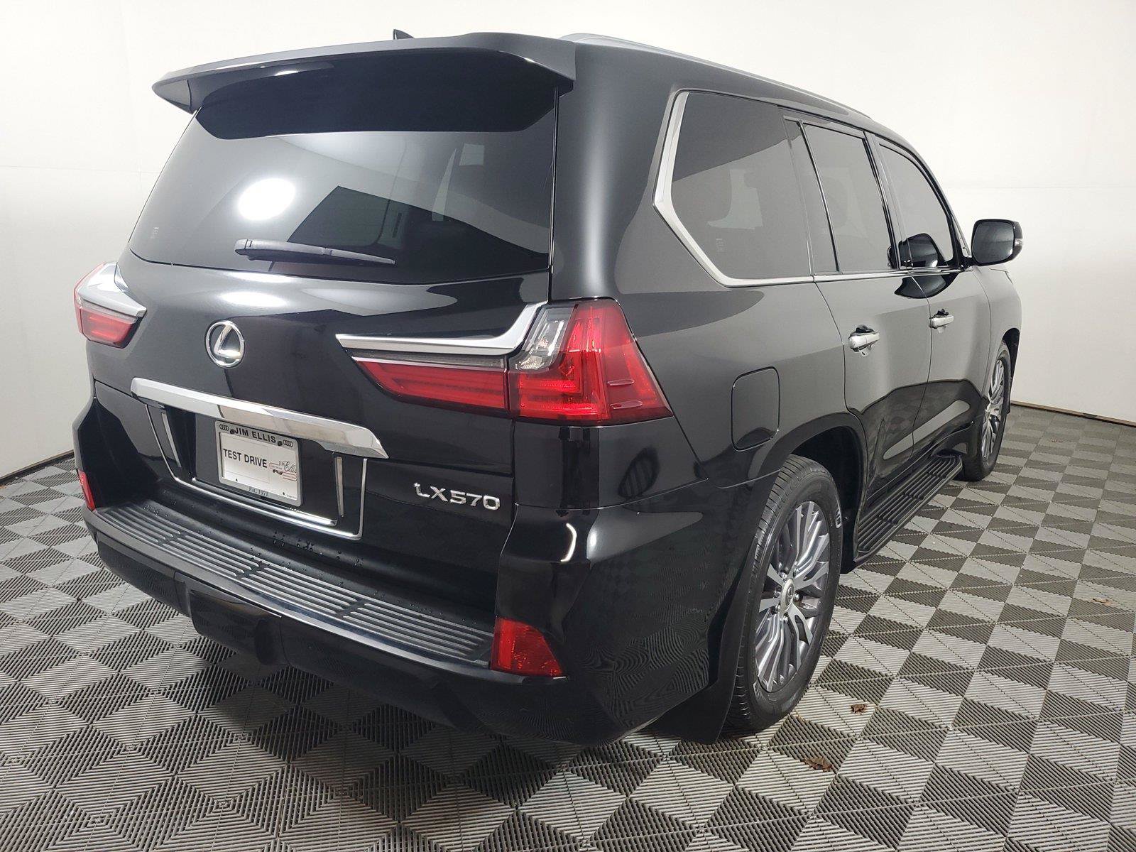 Used 2018 Lexus LX 570 4WD image 6