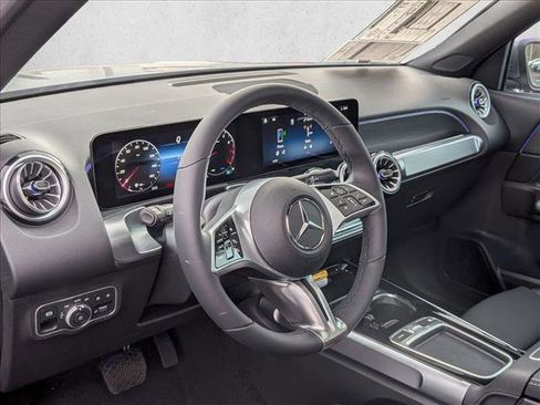 New 2026 Mercedes-Benz GLB 250 4MATIC image 3