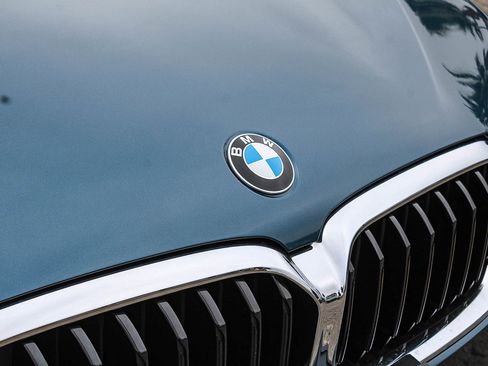 Certified 2023 BMW 540i w/ Premium Package RWD image 9