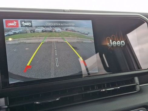 Used 2024 Jeep Wrangler High Altitude image 18