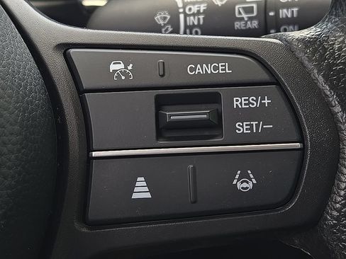 Used 2023 Honda CR-V LX image 17