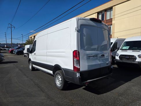 New 2026 Ford Transit 250 148 Medium Roof RWD image 7