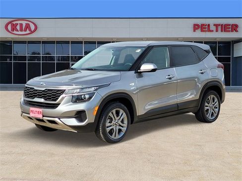 Used 2021 Kia Seltos LX image 3
