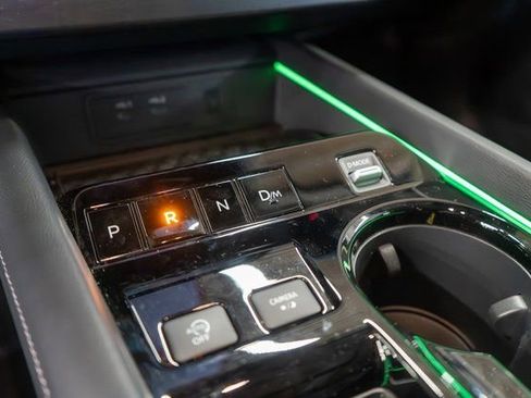 Certified 2025 Nissan Murano SL AWD/4WD image 37