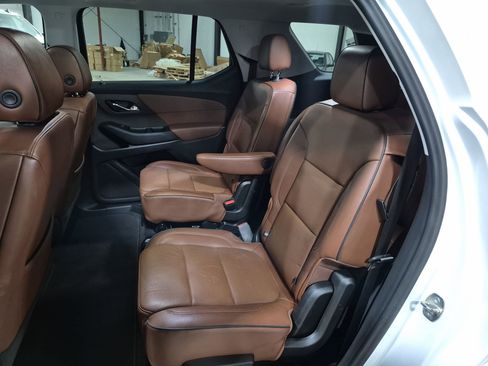 Certified 2021 Chevrolet Traverse High Country image 27
