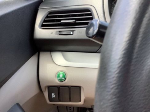 Used 2012 Honda CR-V LX image 38