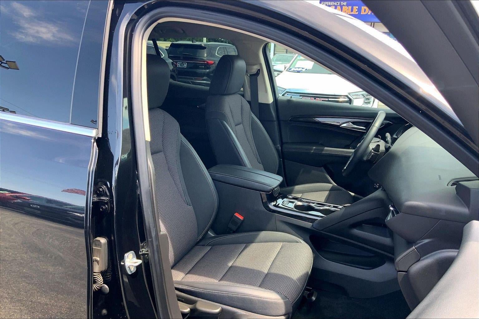 Used 2023 Buick Envision Preferred FWD image 7