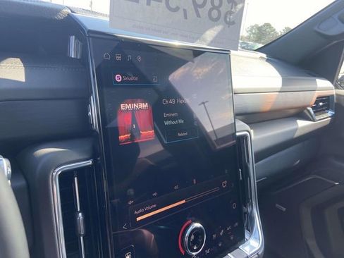 Certified 2026 GMC Yukon Denali w/ Sun & Power Step Package image 21