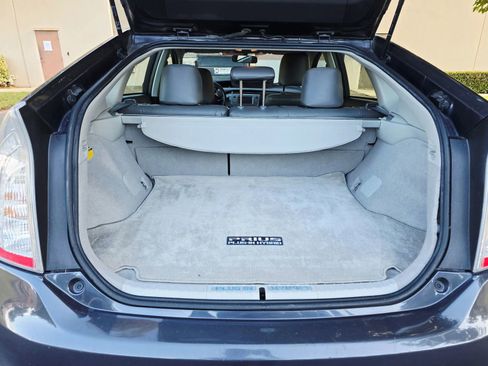 Used 2014 Toyota Prius Plug-In Hybrid image 38