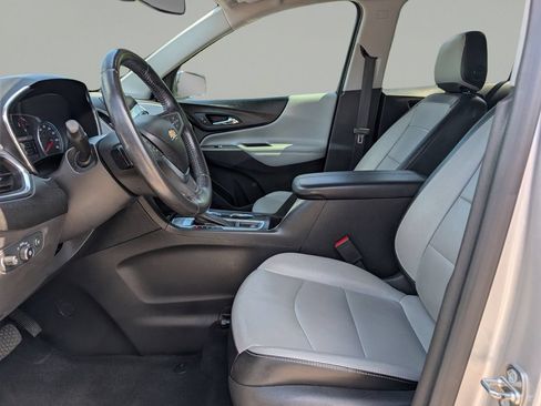 Used 2019 Chevrolet Equinox Premier FWD image 17