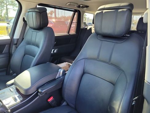 Used 2019 Land Rover Range Rover Long Wheelbase Supercharged image 17