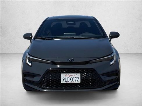 Used 2024 Toyota Corolla SE w/ SE Package FWD image 2