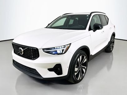 Used 2024 Volvo XC40 B5 Ultimate w/ Climate Package