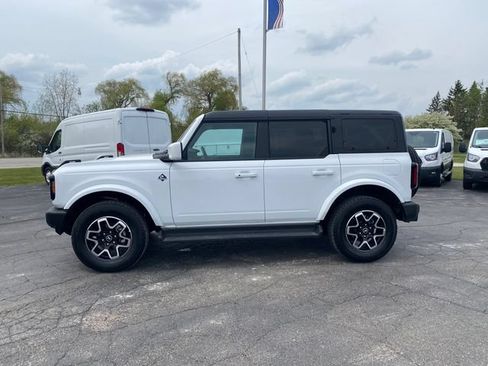 Used 2025 Ford Bronco Outer Banks AWD/4WD image 3