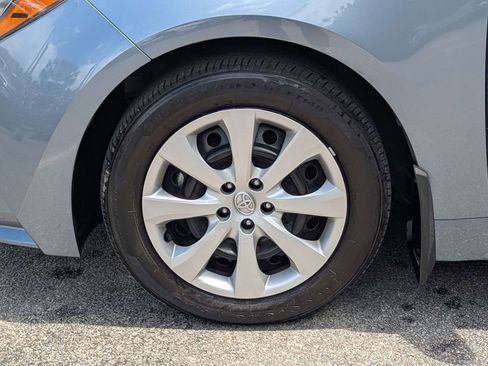 Used 2025 Toyota Corolla LE FWD image 29