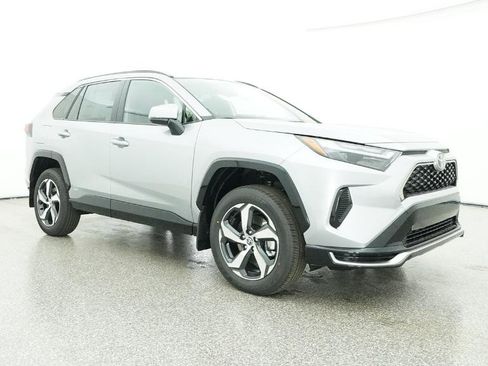 New 2025 Toyota RAV4 SE image 93