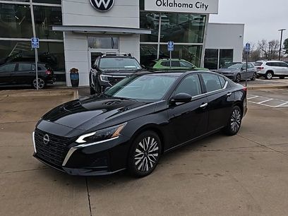 Used 2024 Nissan Altima 2.5 SV