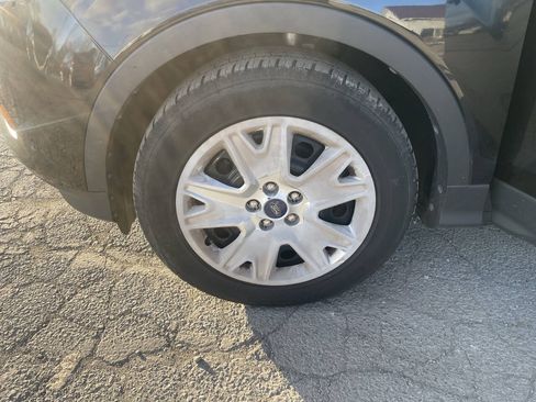 Used 2014 Ford Escape S FWD image 16