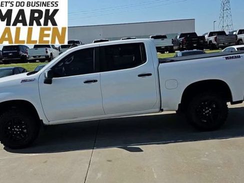 Used 2021 Chevrolet Silverado 1500 LT Trail Boss w/ Convenience Package II AWD/4WD image 5
