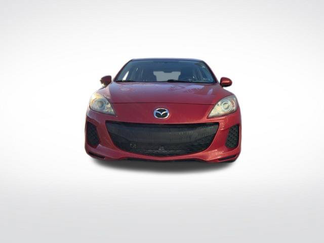 Used 2013 MAZDA MAZDA3 i Touring w/ Preferred Equipment Pkg FWD image 2