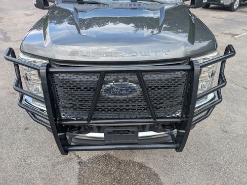 Used 2018 Ford F250 XL w/ Power Equipment Group AWD/4WD image 12