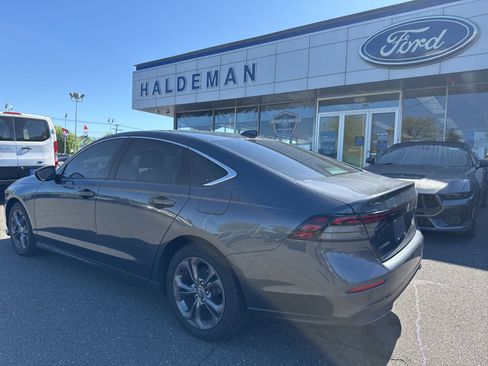 Used 2023 Honda Accord EX image 8