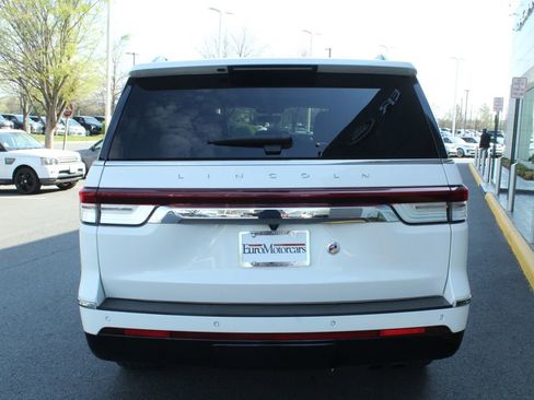 Used 2022 Lincoln Navigator Reserve image 7