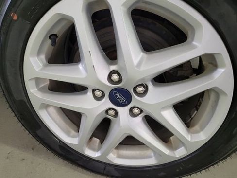 Used 2015 Ford Fusion SE image 21