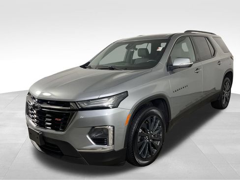 Used 2023 Chevrolet Traverse RS FWD image 4
