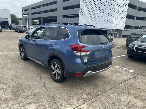 Used 2021 Subaru Forester Touring image 6
