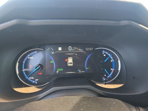 Used 2024 Toyota RAV4 XLE w/ Convenience Package image 13