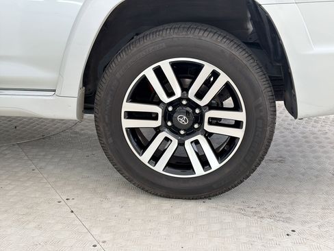 Used 2024 Toyota 4Runner Limited image 12