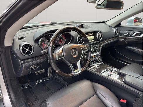 Used 2015 Mercedes-Benz SL 550 image 6