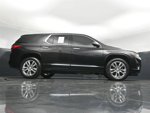 Used 2019 Chevrolet Traverse High Country AWD/4WD image 31