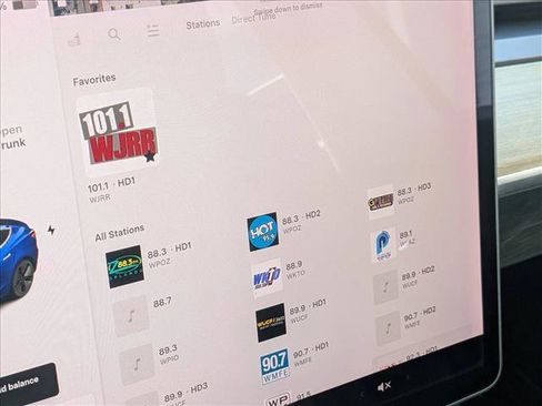 Used 2019 Tesla Model 3 Standard Range Plus image 14