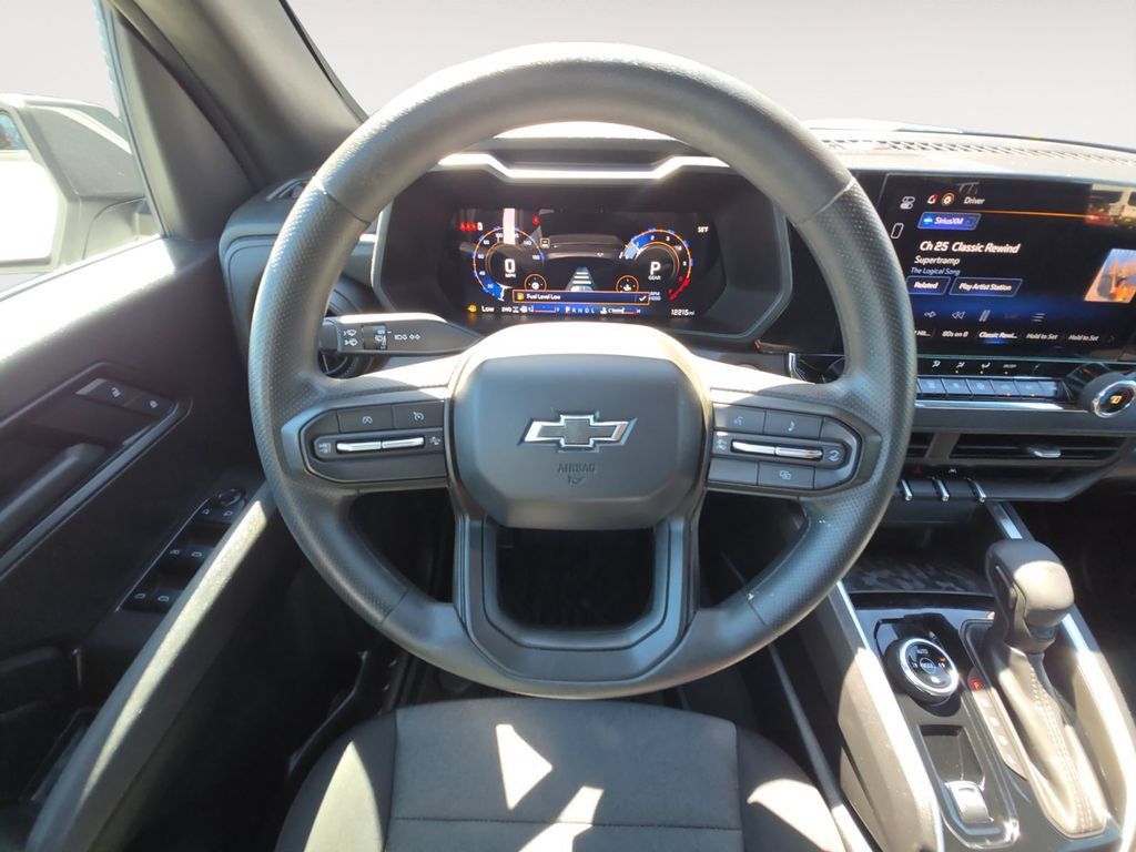 Certified 2025 Chevrolet Colorado Trail Boss AWD/4WD image 11