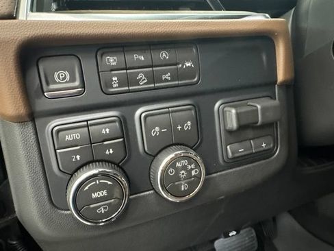 New 2026 Chevrolet Tahoe High Country AWD/4WD image 12