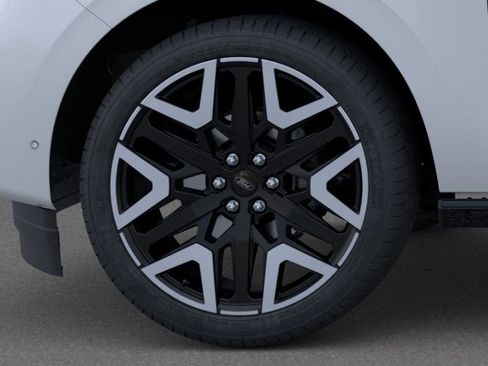 New 2026 Ford Expedition Platinum AWD/4WD image 19