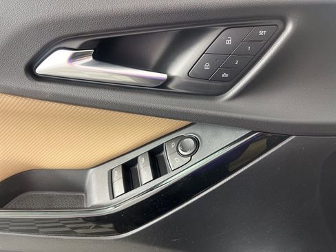 New 2026 Chevrolet Equinox ACTIV w/ Convenience Package III image 26