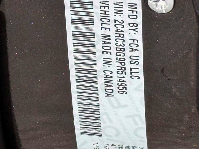 Used 2023 Chrysler Pacifica Touring-L AWD/4WD image 19