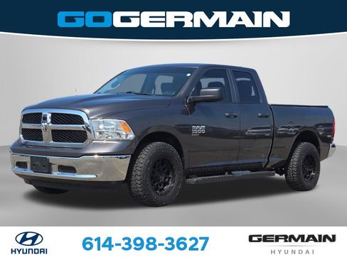Used 2024 RAM 1500 Classic SLT AWD/4WD image 1