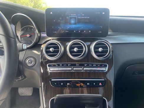 Used 2022 Mercedes-Benz GLC 300 image 17