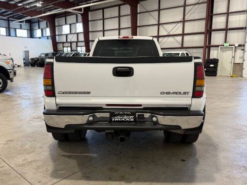 Used 2001 Chevrolet Silverado 3500 LS AWD/4WD image 9