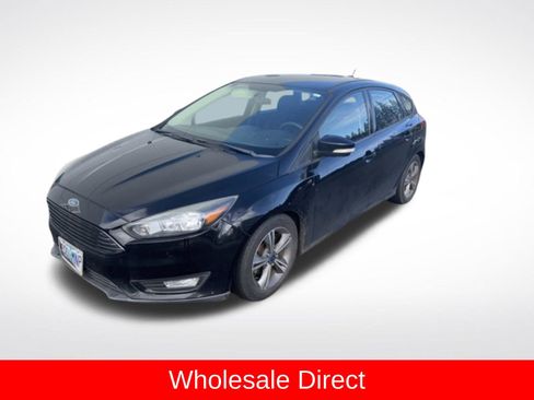 Used 2016 Ford Focus SE image 4