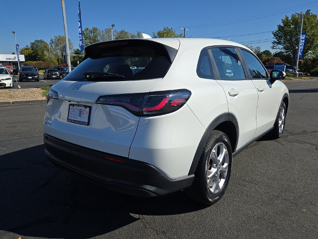 Used 2024 Honda HR-V LX image 2