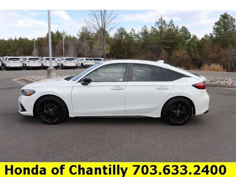 Used 2024 Honda Civic Sport image 4