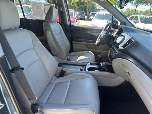 Used 2017 Honda Pilot EX-L image 4