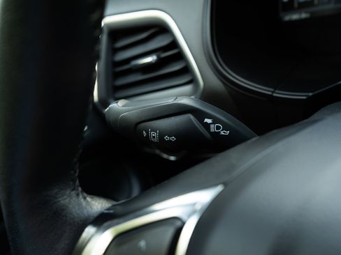 Used 2024 Ford Edge Titanium image 25