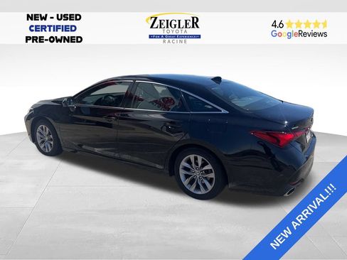 Used 2021 Toyota Avalon XLE w/ Moonroof Package AWD/4WD image 3