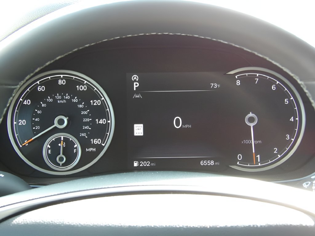 Used 2025 Genesis GV70 2.5T AWD/4WD image 29
